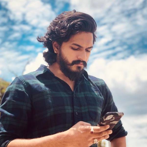 2 பாடல்கள் மட்டுமே 