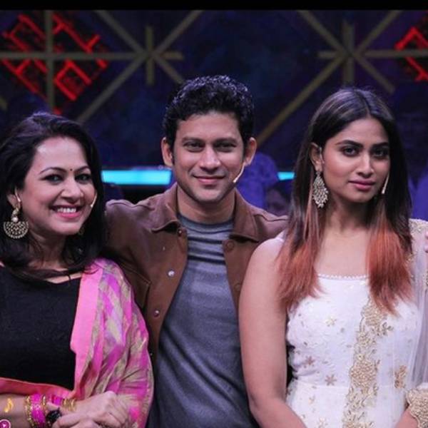 பாலாஜியுடன் நெருக்கம் 