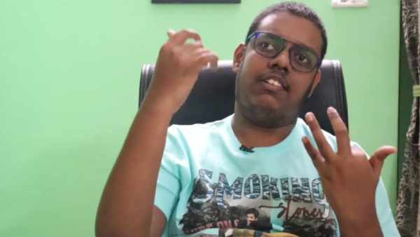 சாட்டையால் வெளுப்பு 