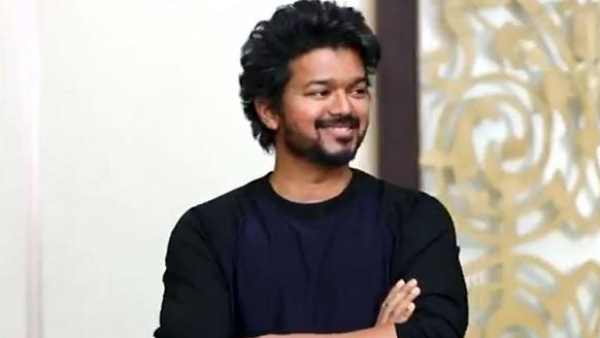 கேக் வெட்டுவார் 