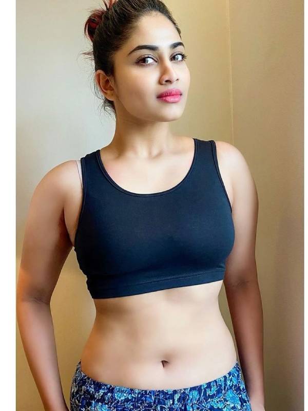 செம செக்ஸியாக.. 