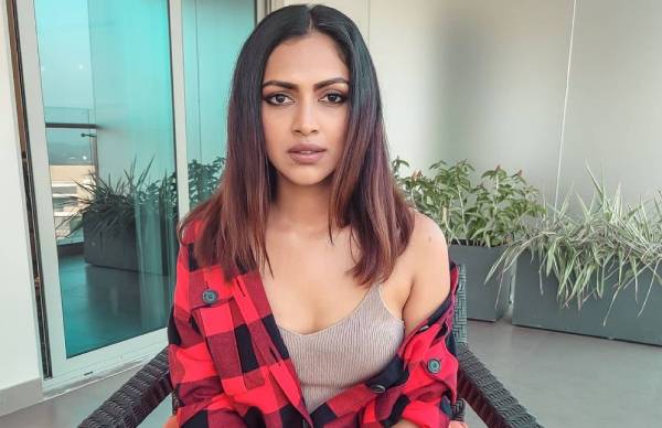 கடும் விமர்சனம் 