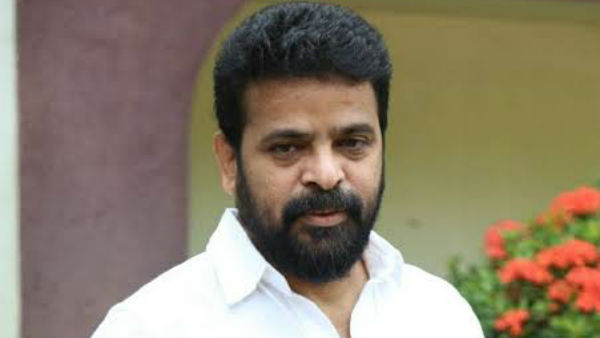 உதவியாளர் வேண்டுகோள் 