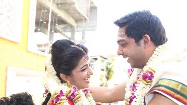 தொழிலதிபருடன் காதல்? 