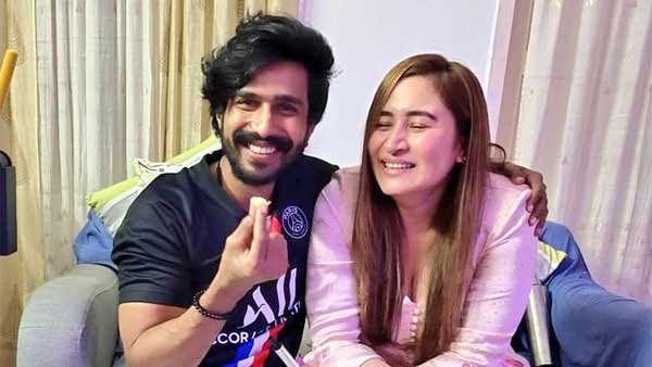 பேச்சுலரேட் பார்ட்டி 