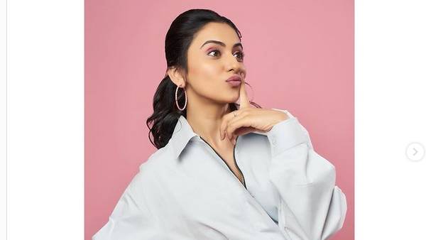 டிரெஸ் நல்லால 