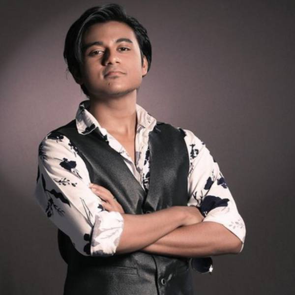 குட்டி நல்லா வளருது 