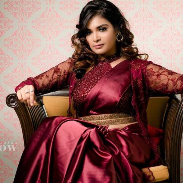 பின்பற்றுவோர் அதிகம் 