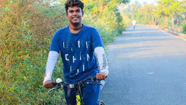 இளம் இயக்குநர் இளம் இயக்குநர்