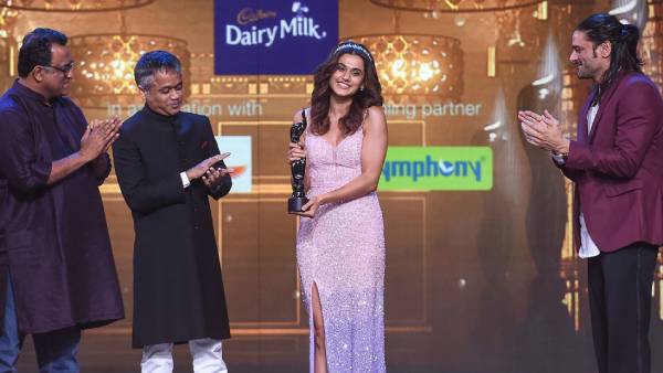 டாப்சி படம்