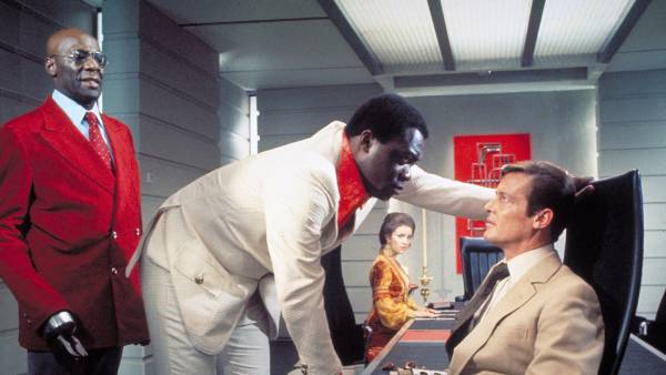 காலமானார்