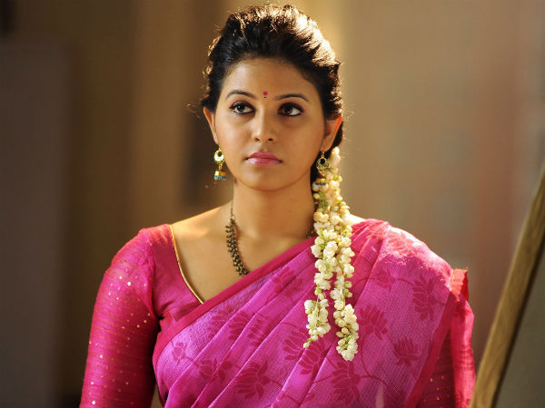 மனம் திறந்த அஞ்சலி 