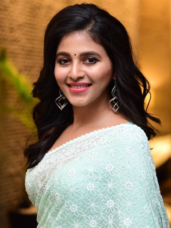 தமிழில் அறிமுகம்