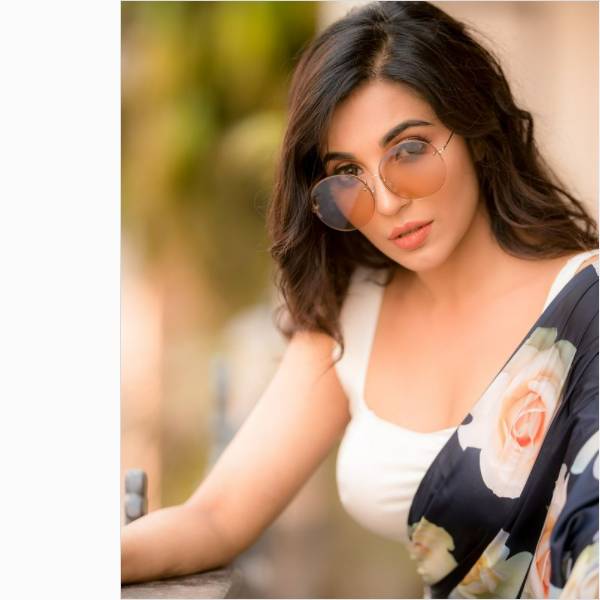 அனைத்து மொழிகளிலும்