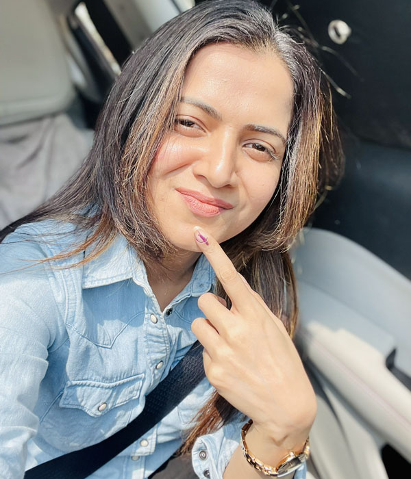 வாக்களித்த டிடி