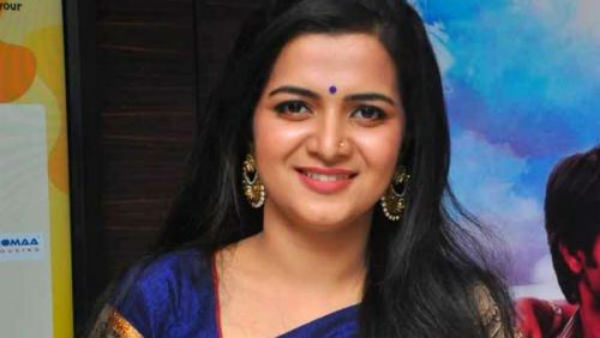 கண்கள் கலங்கி 