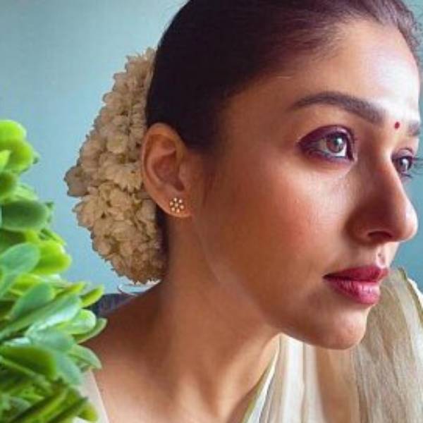 கிராமத்து பெண்ணாக