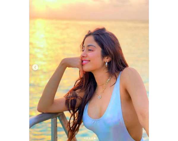 ஜான்வி கபூர் ஜான்வி கபூர்