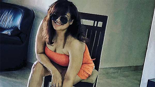 அணியும் உடை.. 