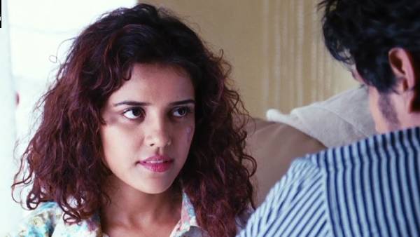 துருதுரு சரோவாக.. 