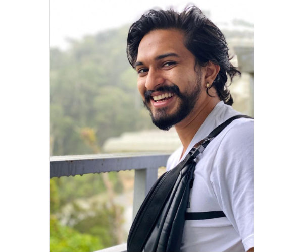 முன்னணி நடிகர்கள் 