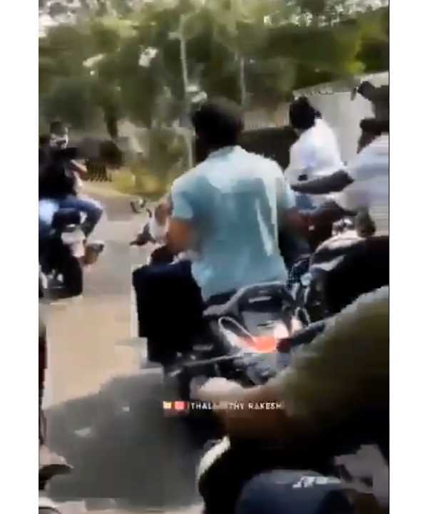 பதிலுக்கு தொட்ட விஜய் 