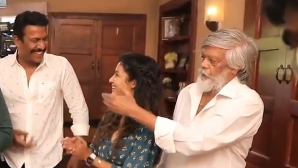 இயக்குனராக