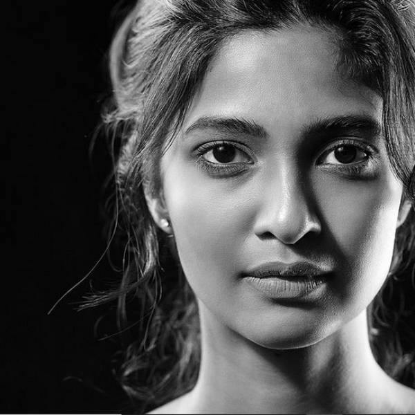 அப்பட்டமாக