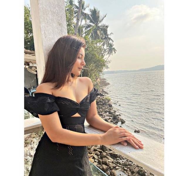 இமைக்கா நொடிகள் 