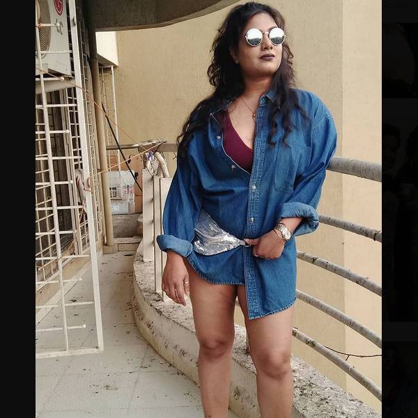 சின்ன பையனுடன்தான் சின்ன பையனுடன்தான்