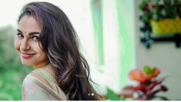 ஏராளமான பாடல்களை பாடியுள்ளார்