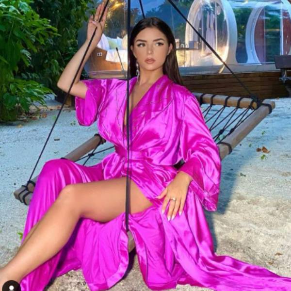 லட்சக்கணக்கில் லைக்ஸ் லட்சக்கணக்கில் லைக்ஸ்