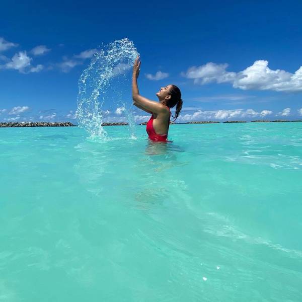 மாலத்தீவில் மஜா