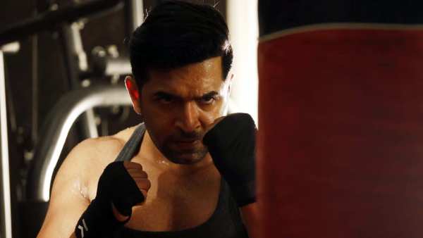 நம்பிக்கை அளிக்கிறார்