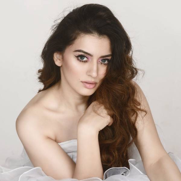 15 வயதில் ஹீரோயின்