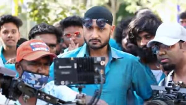 கல்லூரி மாணவராக 