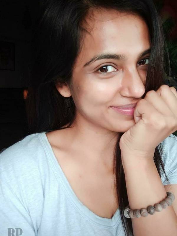 பாராட்டுகளையும் பெற்றார் 