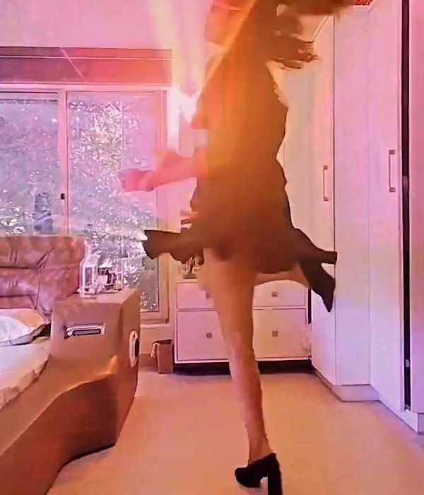 நண்பர்களுடன் பார்ட்டி 