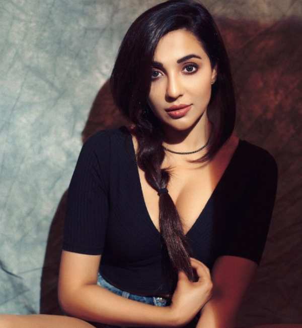 சர்ச்சைக் கேள்விகள் 