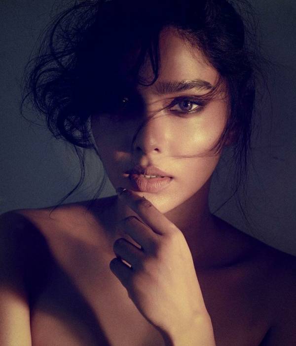 வெற்று உடம்பில் போட்டோ ஷூட்