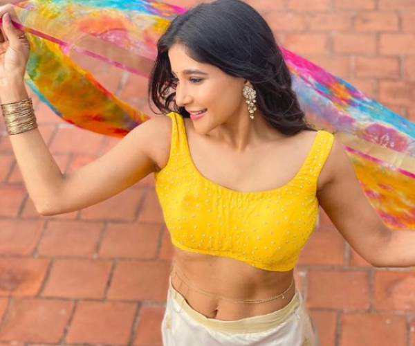 மாடி போட்டோஷூட்