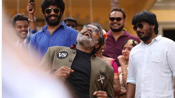 குவிந்த லைக்ஸ்கள்