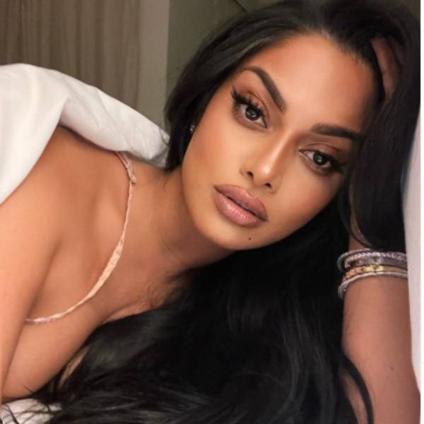 பெட்டில் ஹாயாக