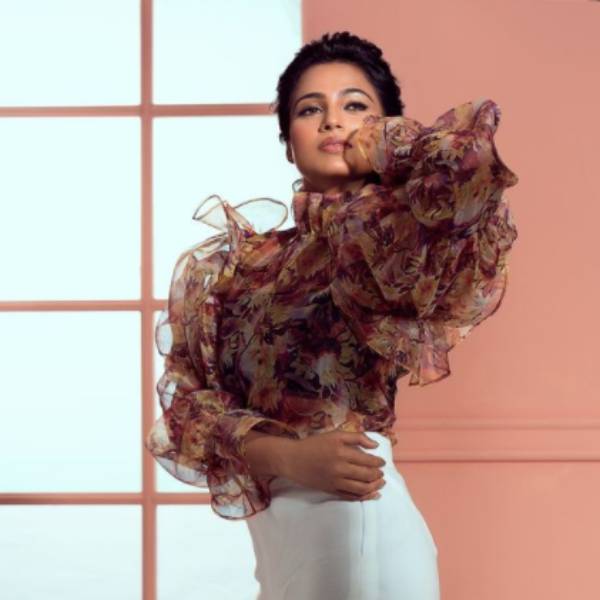 டைட்டான பேண்ட்