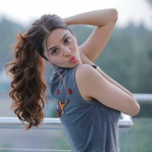 வியத்தகு நடிப்பை 