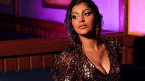 யாஷிகாவும் சப்போர்ட்