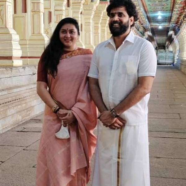 தமிழில் அறிமுகம் தமிழில் அறிமுகம்