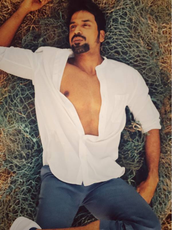 தனியான ஸ்டைலுடன்