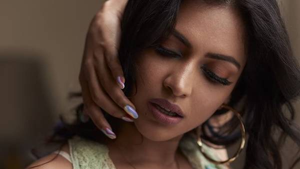 சோஷியல் மீடியாவில் ஆக்டிவான அமலா பால் 