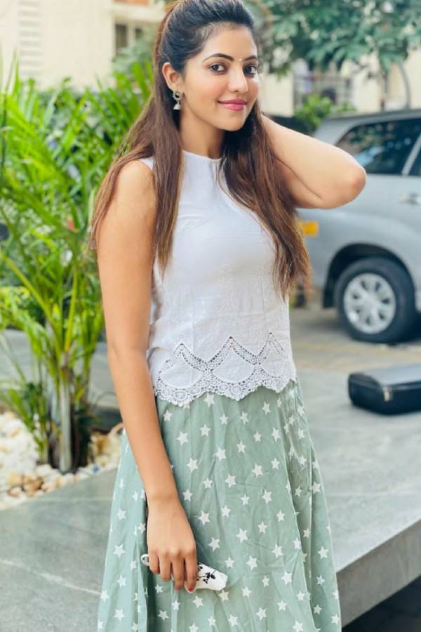 இரண்டு பாடல்களை 